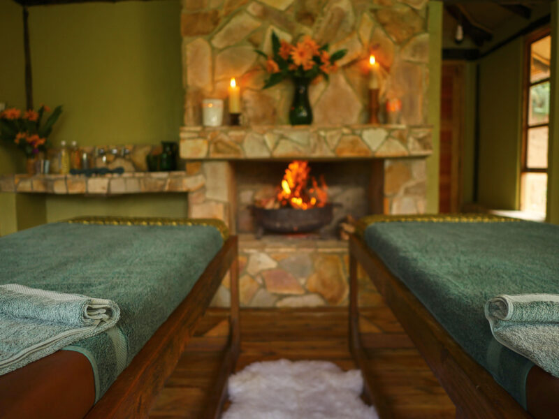 Bwindi Lodge-Spa Room